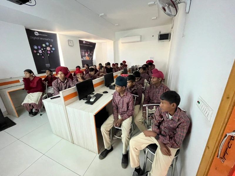 A hands-on learning session with Nag Kalan GSSS students, organized by Webcooks.
